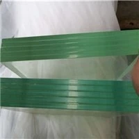 Ultra debelo laminirano steklo